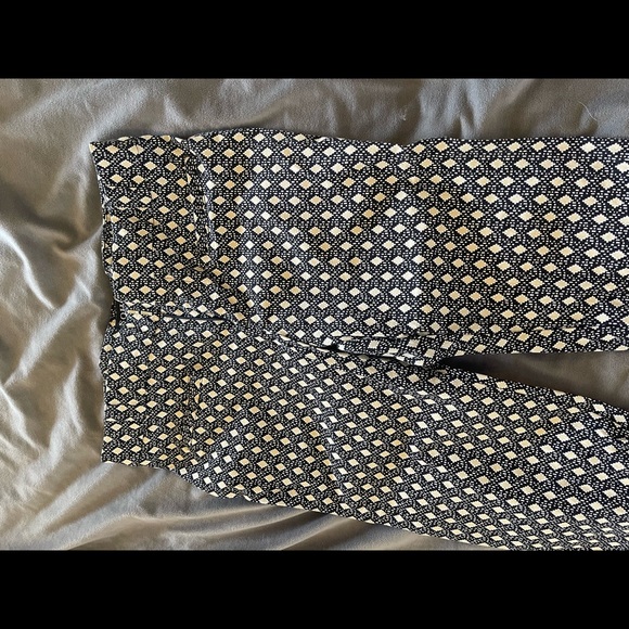 SOHO Funky geometric print cropped slim fit slacks - Picture 3 of 5